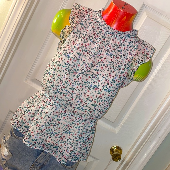 Banana Republic Tops - Banana Republic Floral Ruffle Top